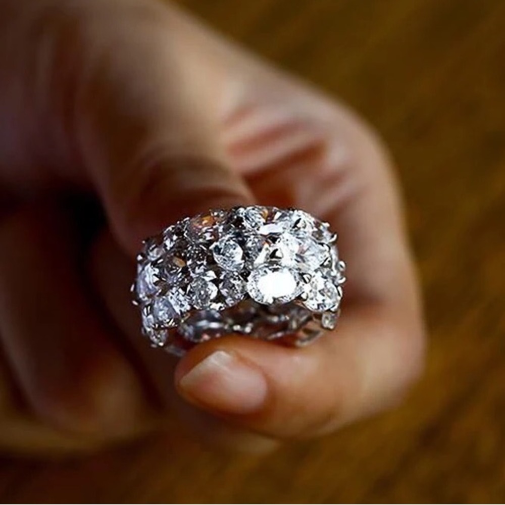 18ct Oval Triple Eternity Band - Picture 3 of 14